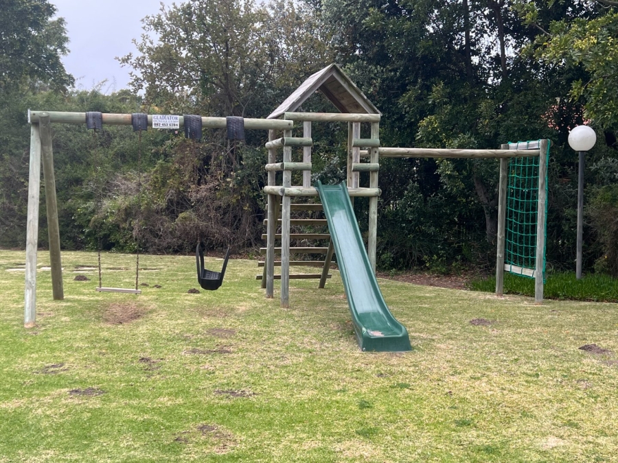 1 Bedroom Property for Sale in Keurboomstrand Western Cape
